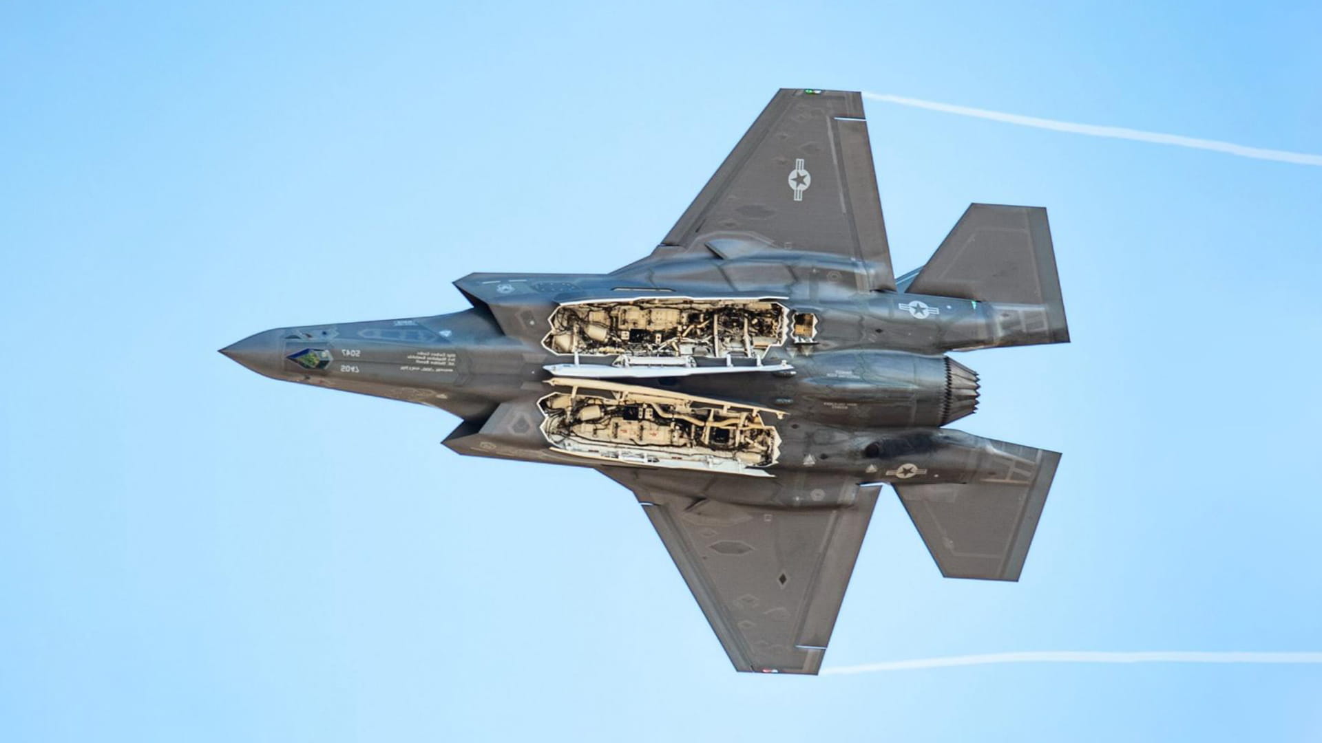 https://prd-sc102-cdn.rtx.com/-/media/ca/f/f35/f-35a-color.jpg
