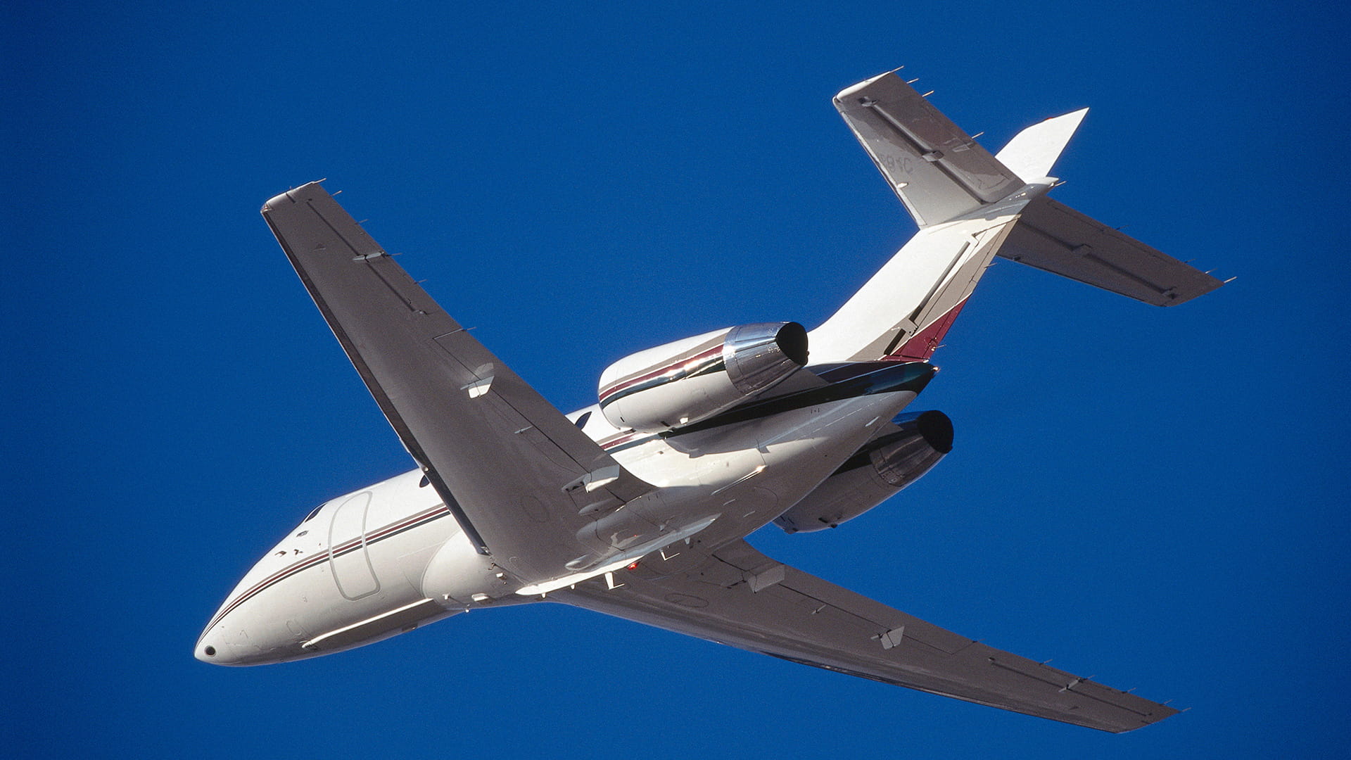 CMU-4000 airplane in the sky