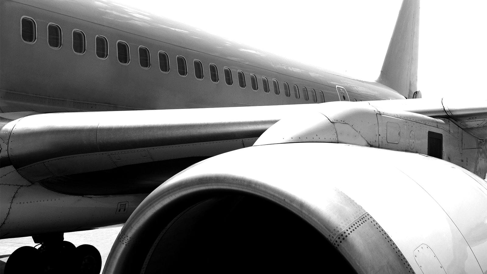 Aircraft wing and turbine engine
