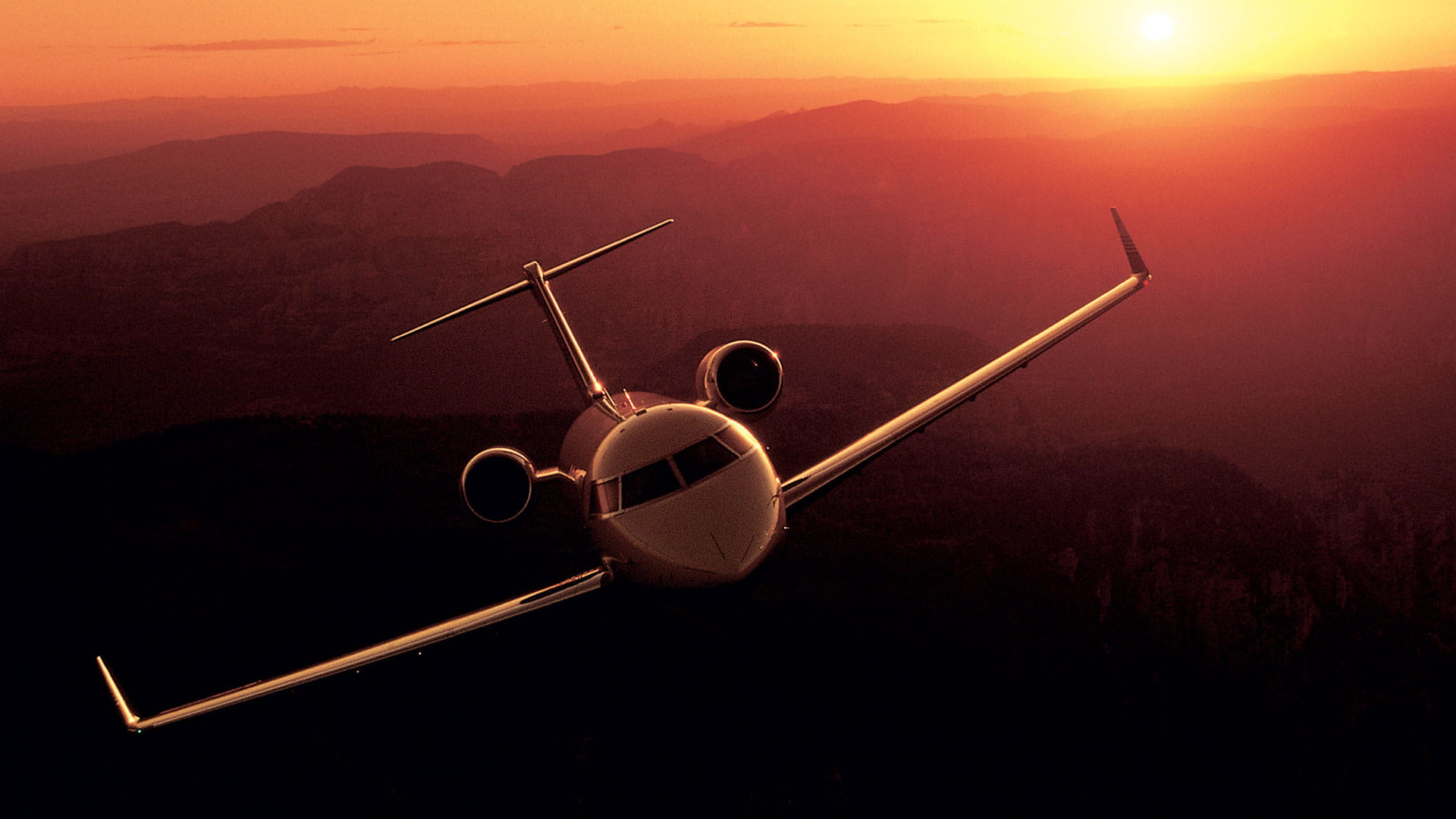 Challenger 604 CASP plane on the horizon