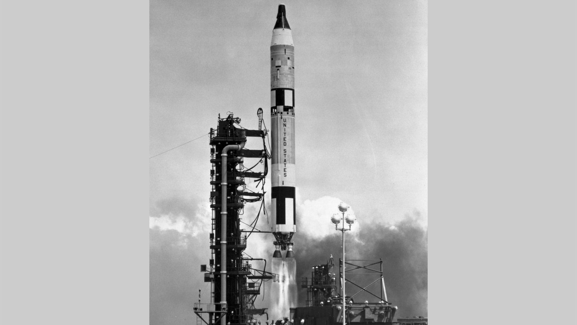 project mercury spacecraft take off