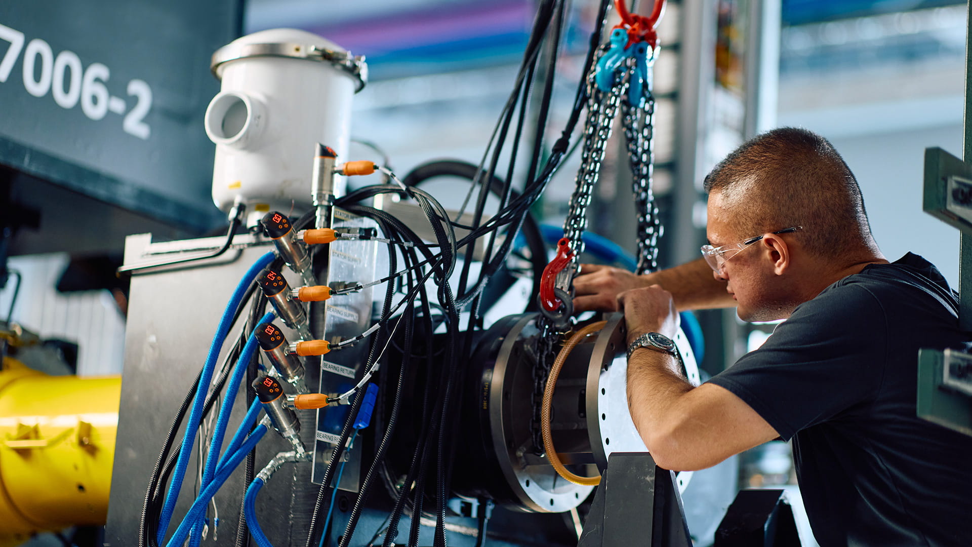 An expert conducts SWITCH powertrain testing at the Collins Aerospace facility known as The Grid in Rockford, Ill