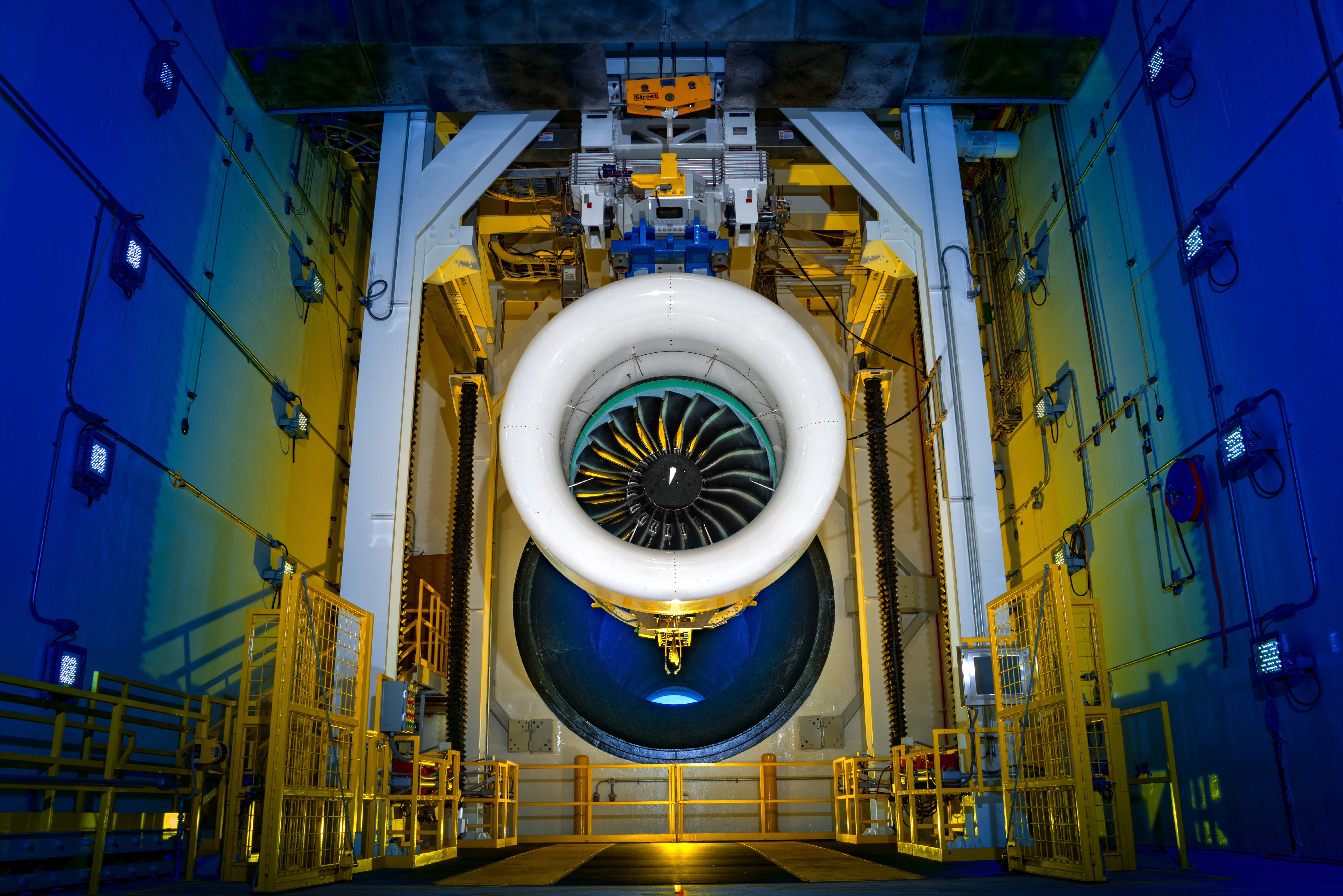 PW-WPB-A10-Test-Stand-PW1100G-JM_Engine