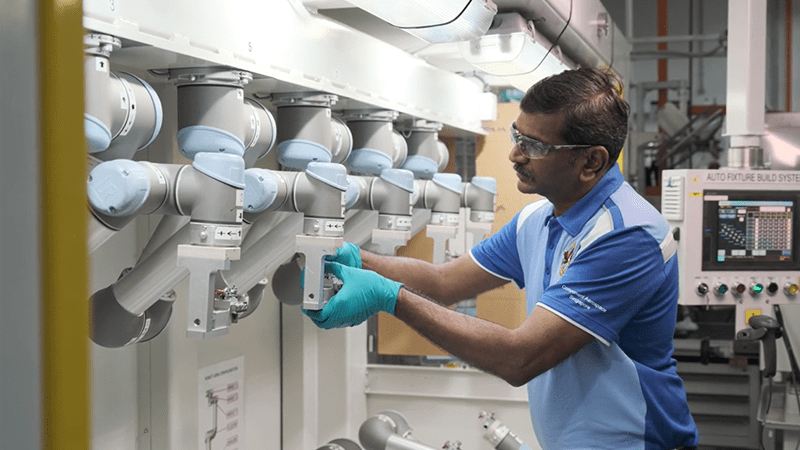 10Products-11Commercial-MRONetwork-Services-card-800x450