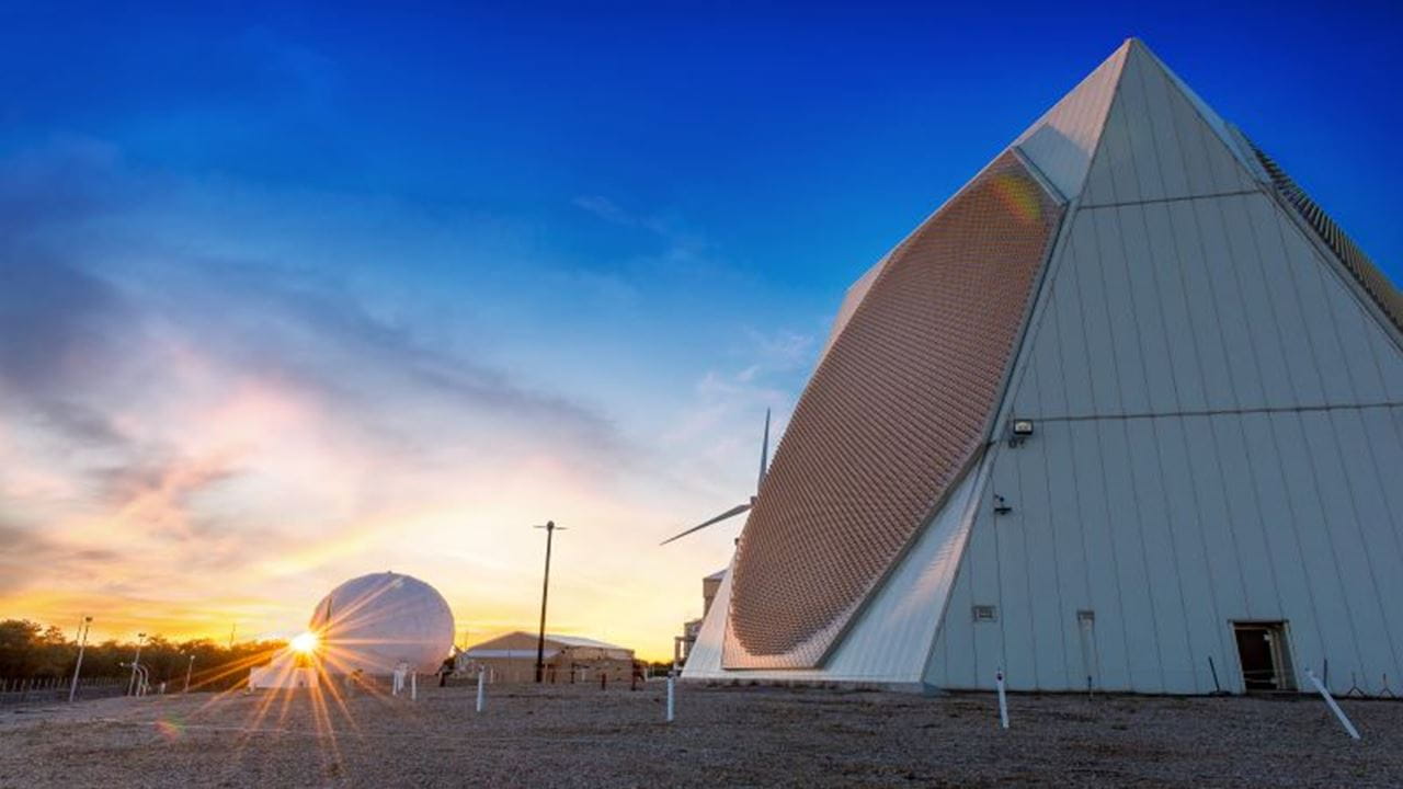Upgraded Early Warning Radar
