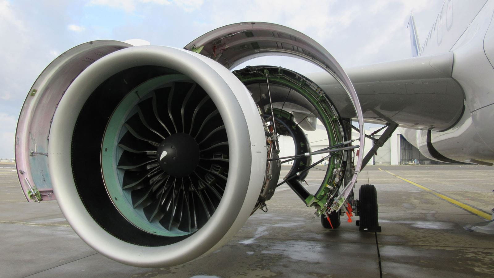 Aircraft engine