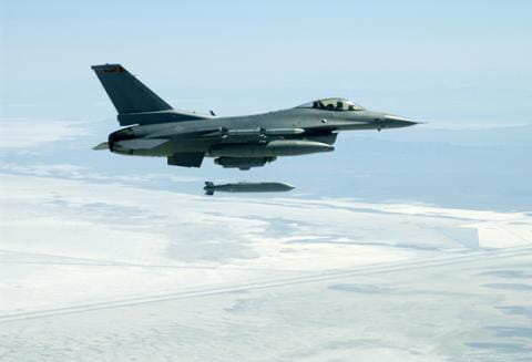 An F-16C Fighting Falcon releases an AGM-154 Joint Standoff Weapon over the Utah Test and Training Range. (Photo: U.S. Air Force) (Download High Resolution Photo)