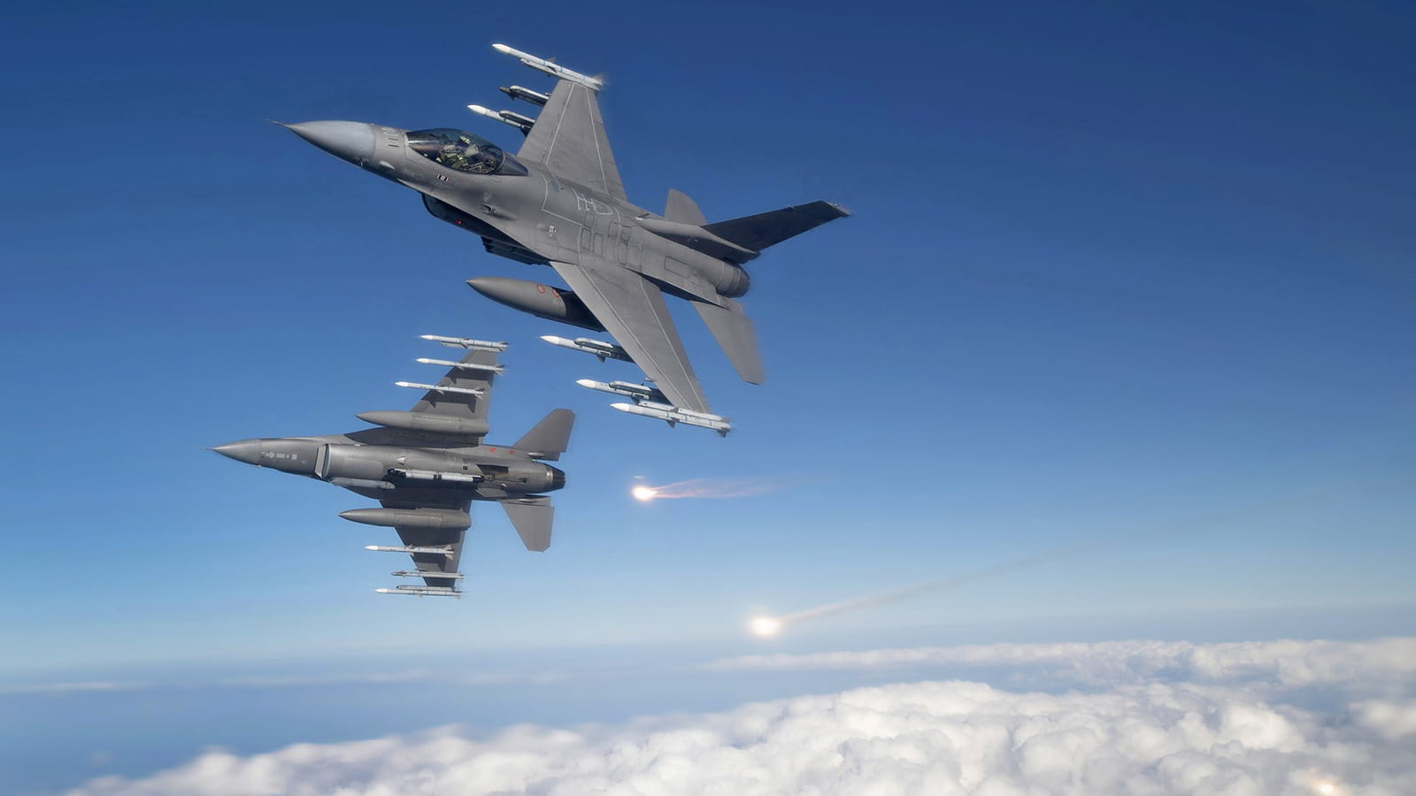 Two F16s with AMRAAM payloads in flight