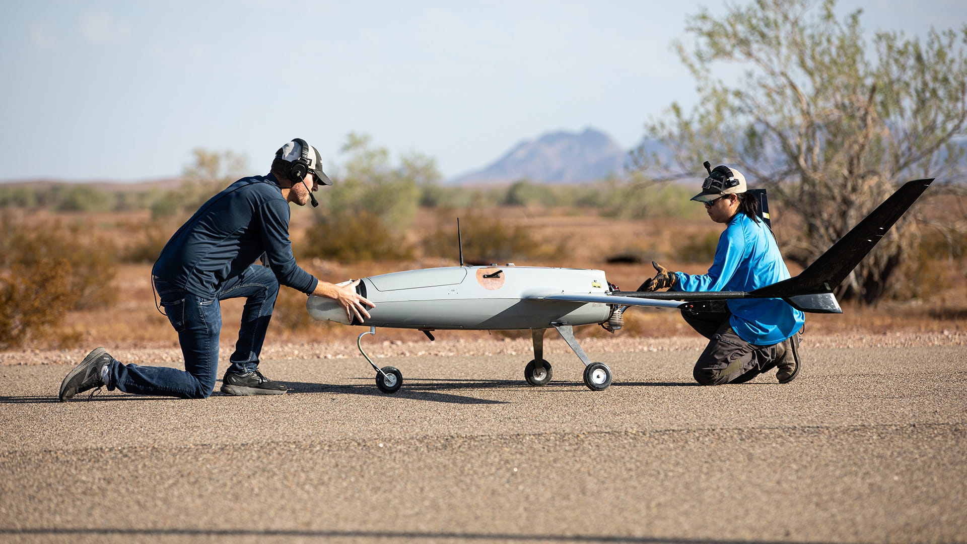 UAV with two groundcrew