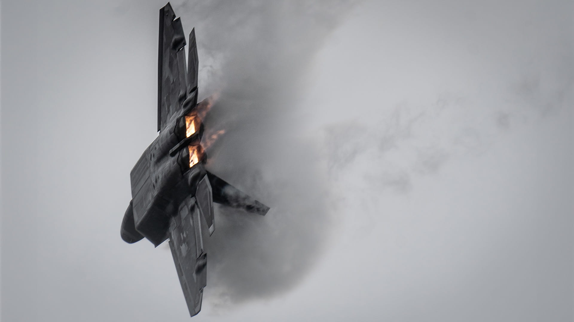 F-22 in flight