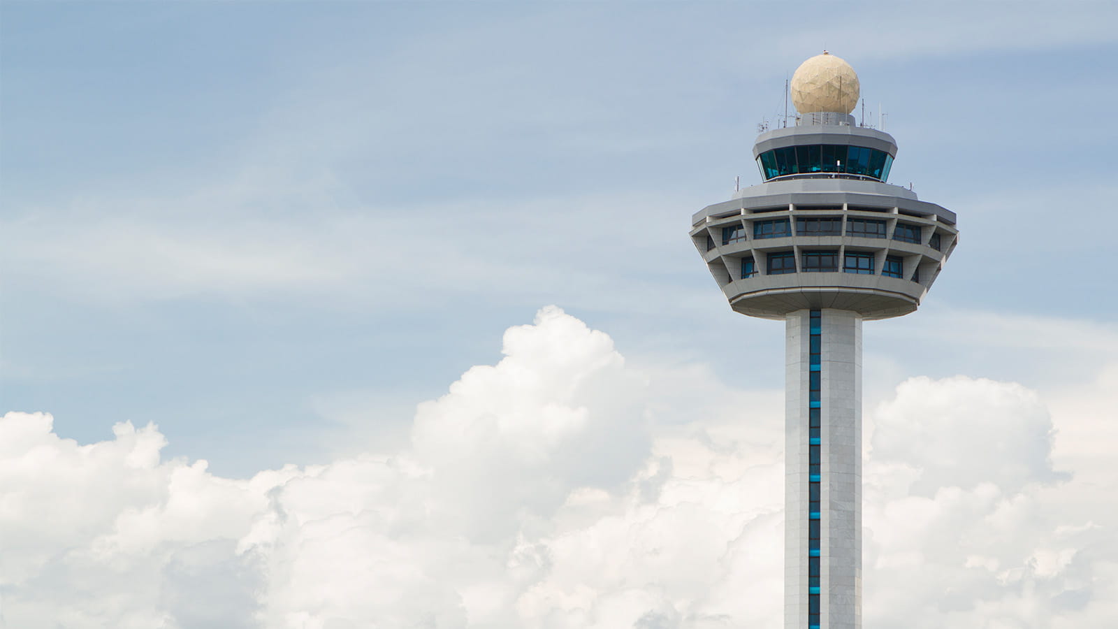 Air traffic control tower