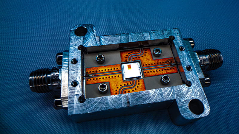 parametric amplifier device on blue background
