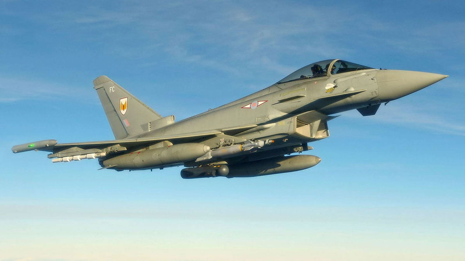 Fighter jet