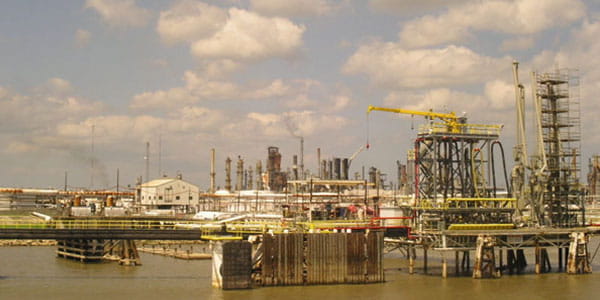 a refinery on the water
