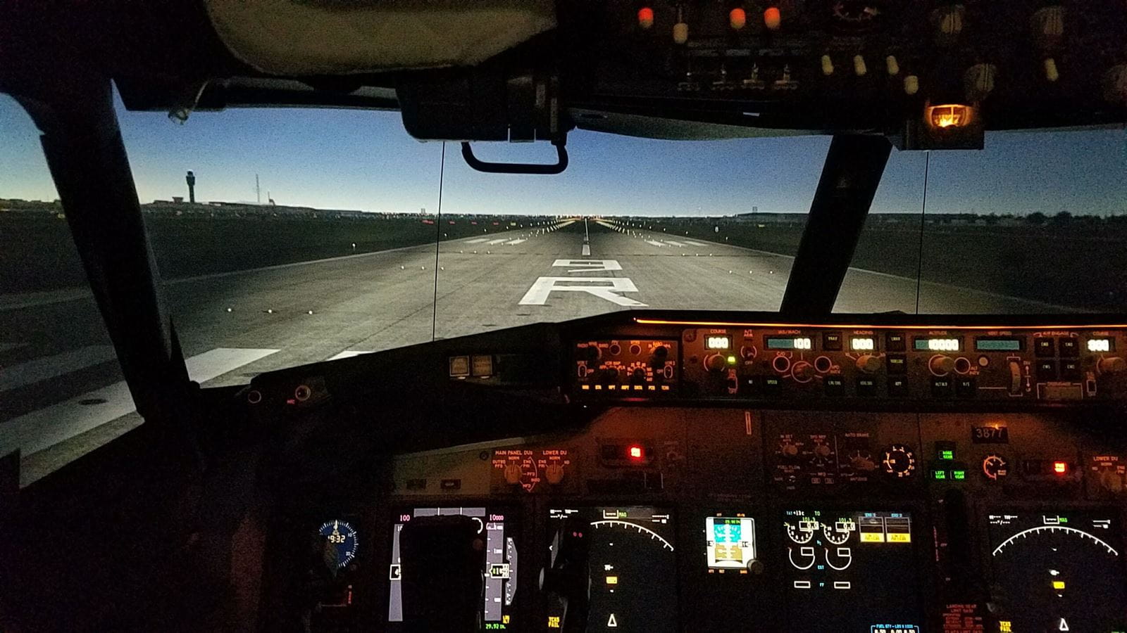 Panorama GFP Collimated Display System | Collins Aerospace