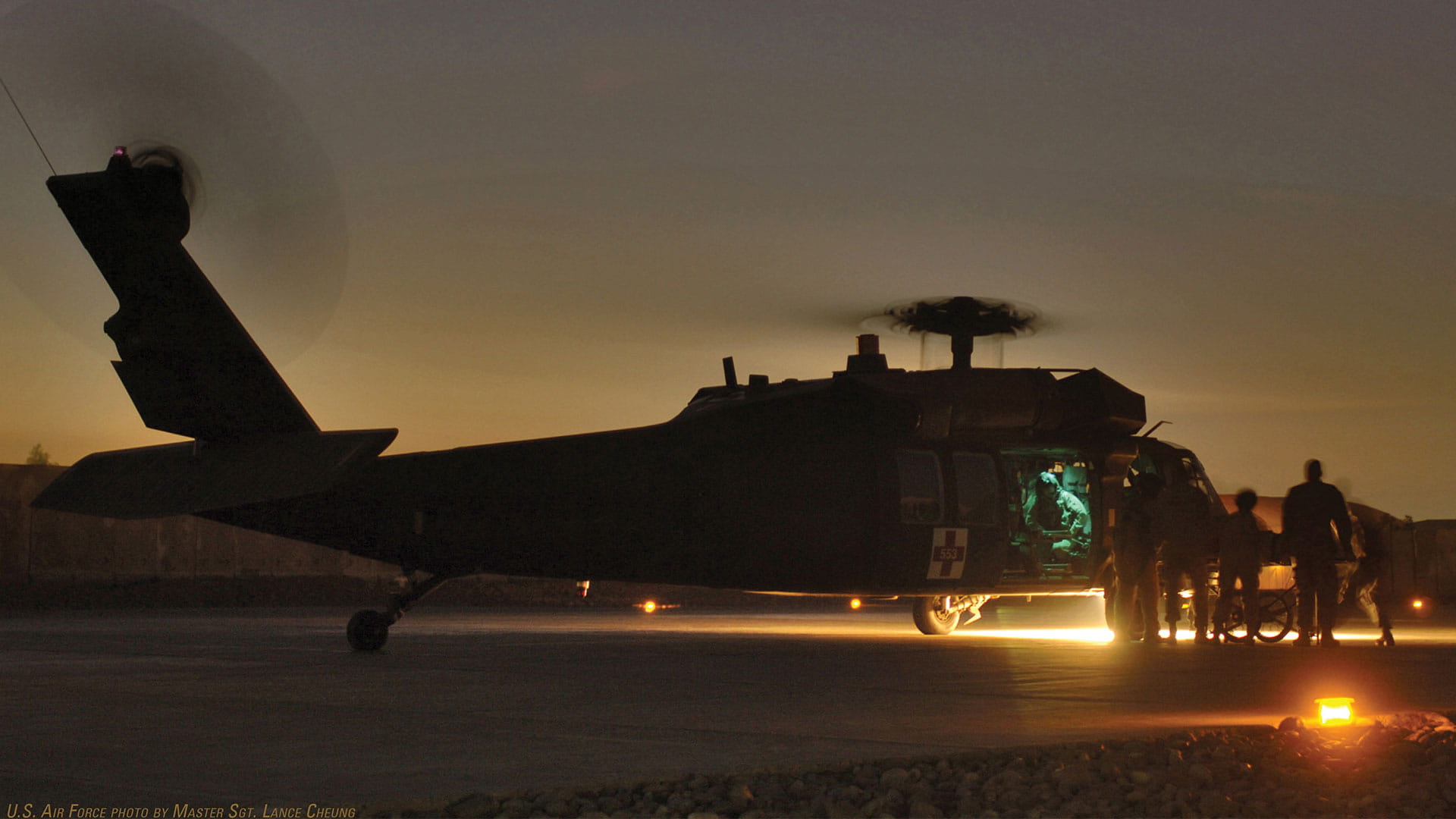Wash lighting aboard a helicopter