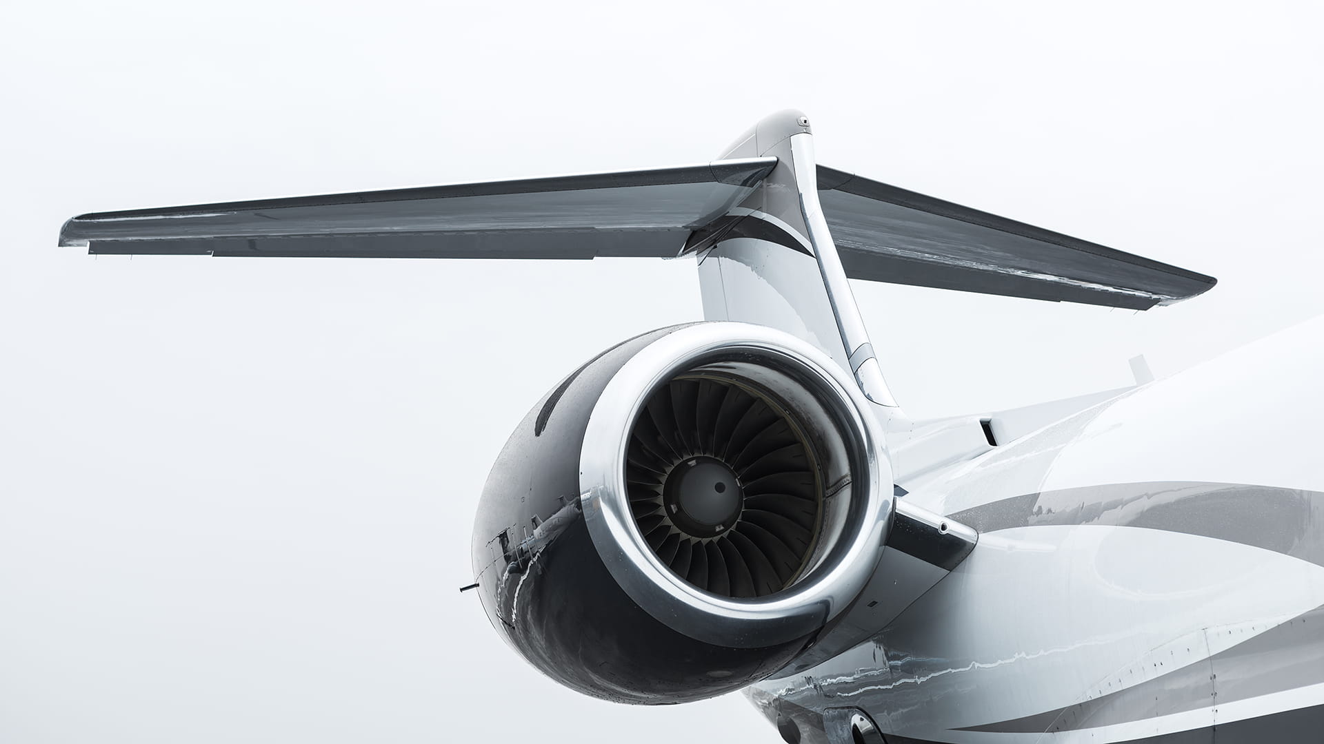 Aircraft tail