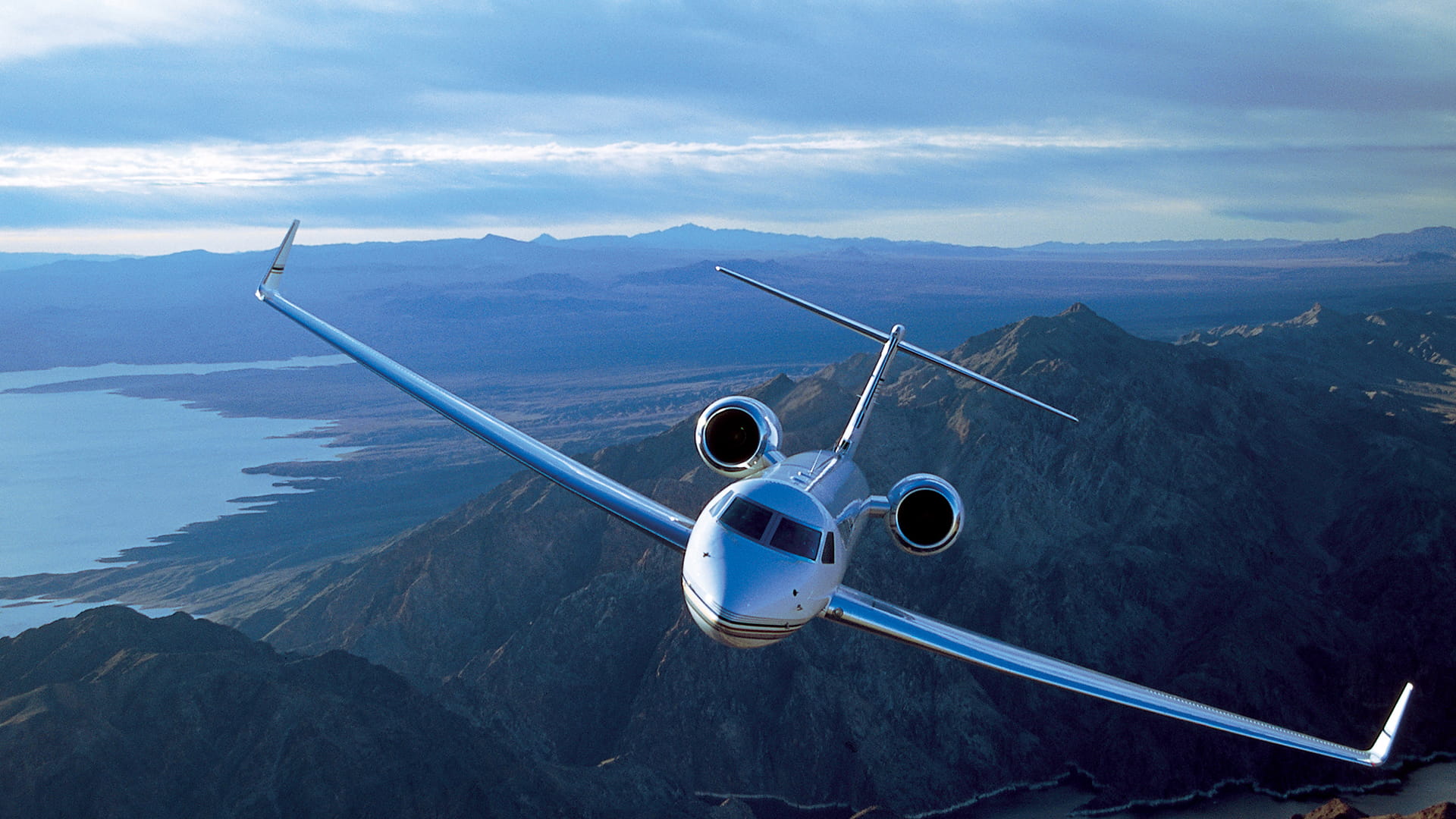 Challenger 604