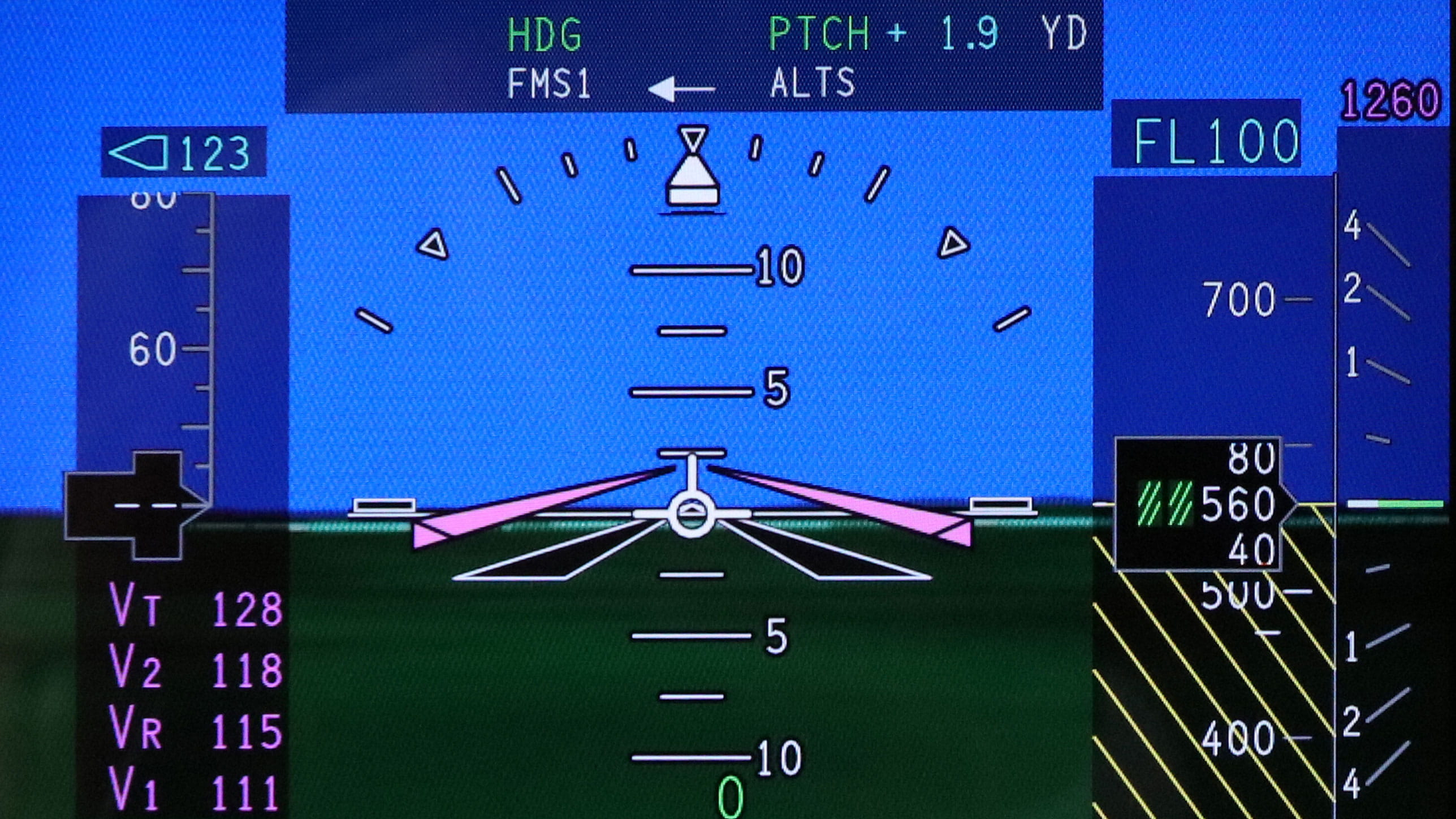 Falcon 2000 SVS elevation display