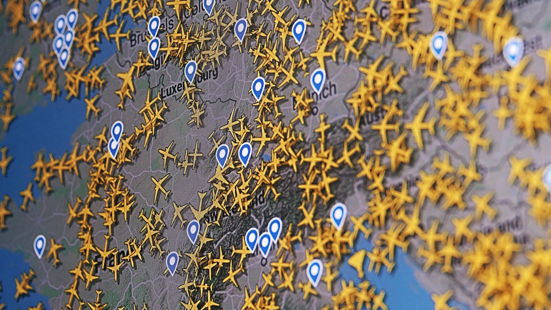 Graphic of planes and location drop pins