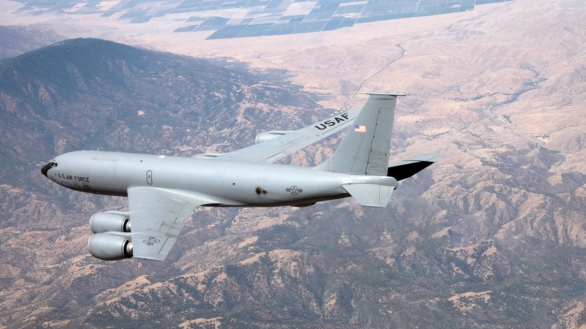 KC-135 plane flying