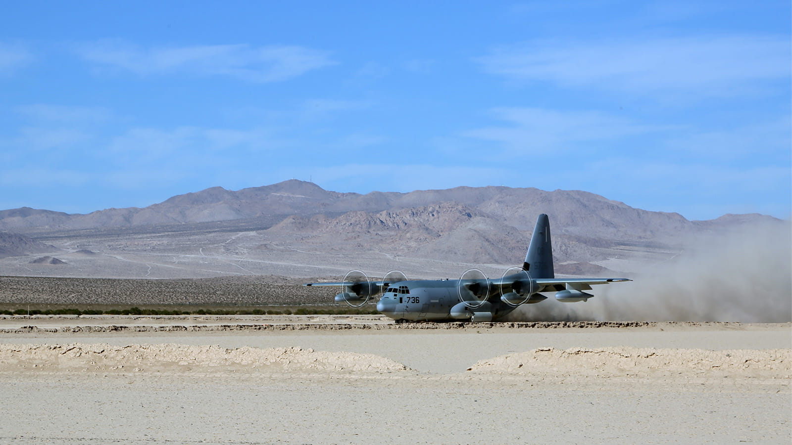 Cargo plane on approach