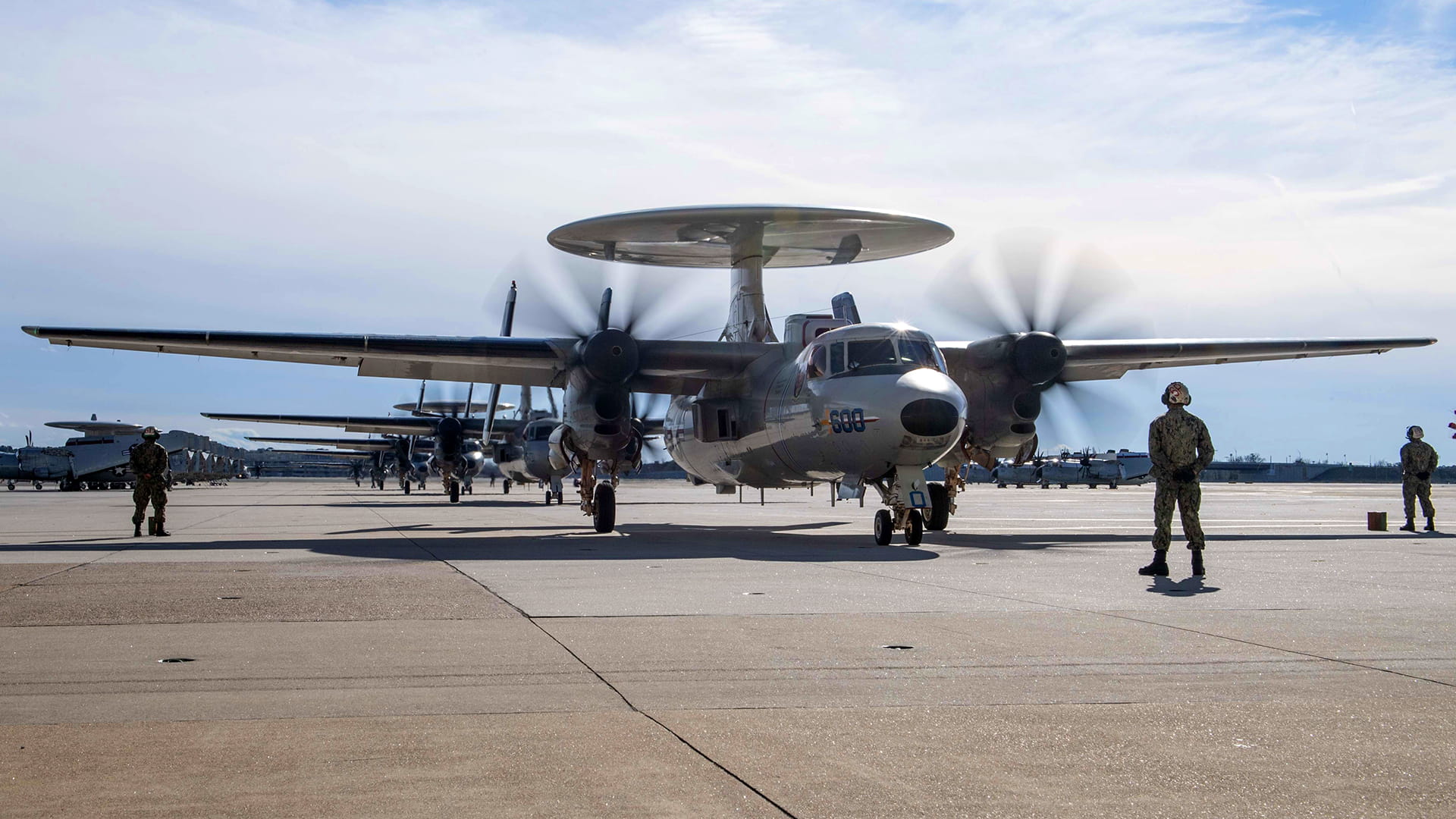 E-2D Hawkeyes taxiing