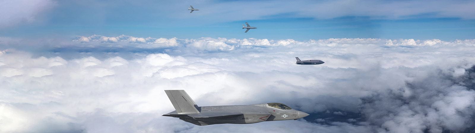 Fighter jets with CCAs peeling off to operate autonomously