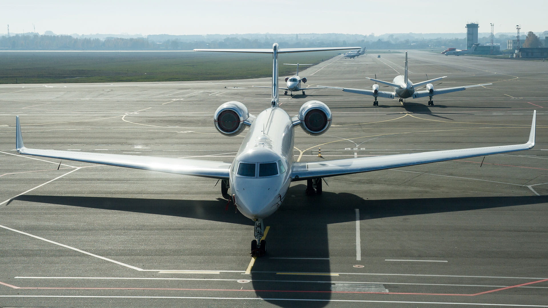 Aircraft traffic on an airport runway