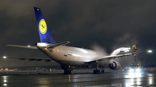 Logo & Branding Lights on aircraft exterior