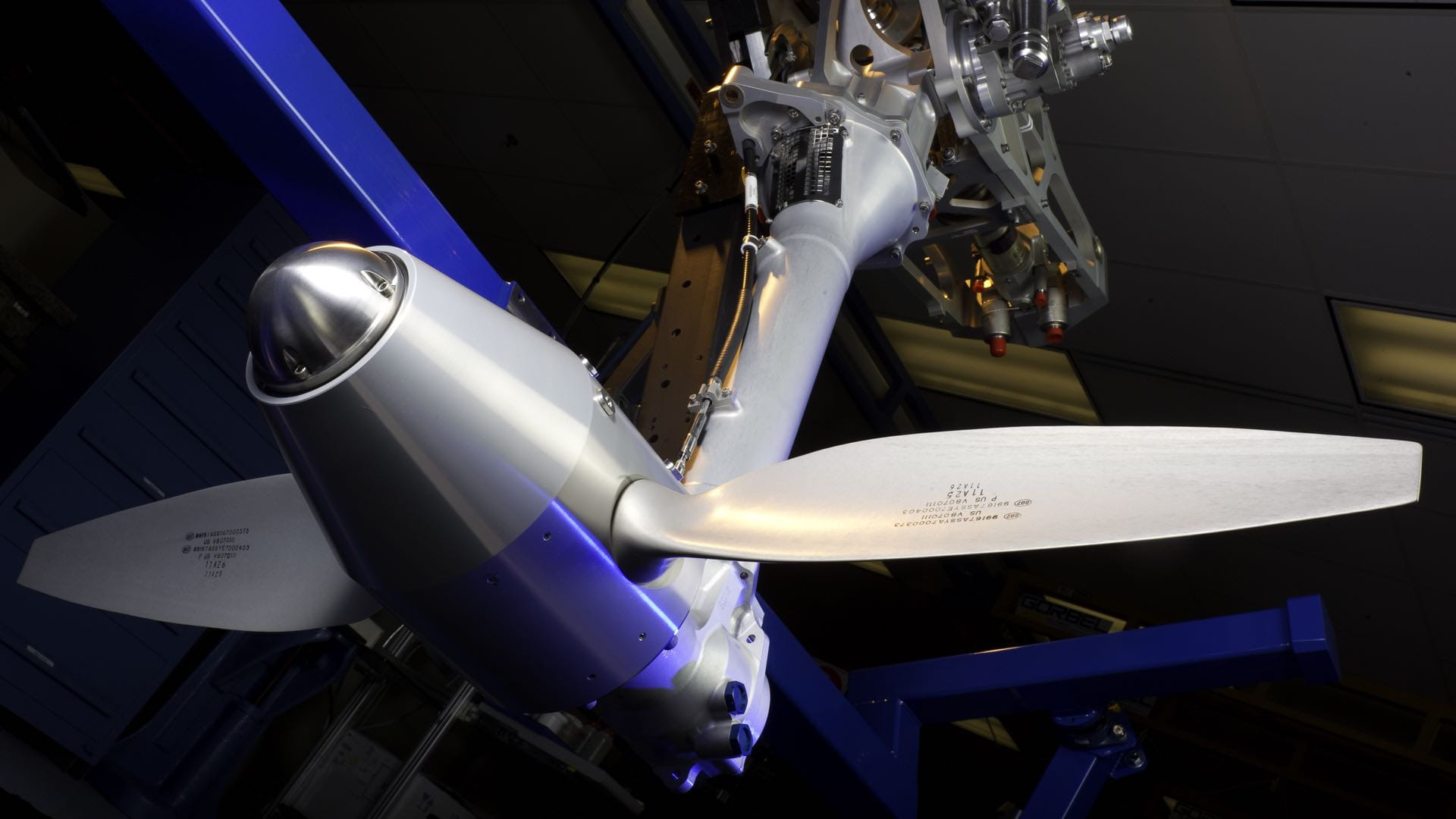 airplane turbine blades