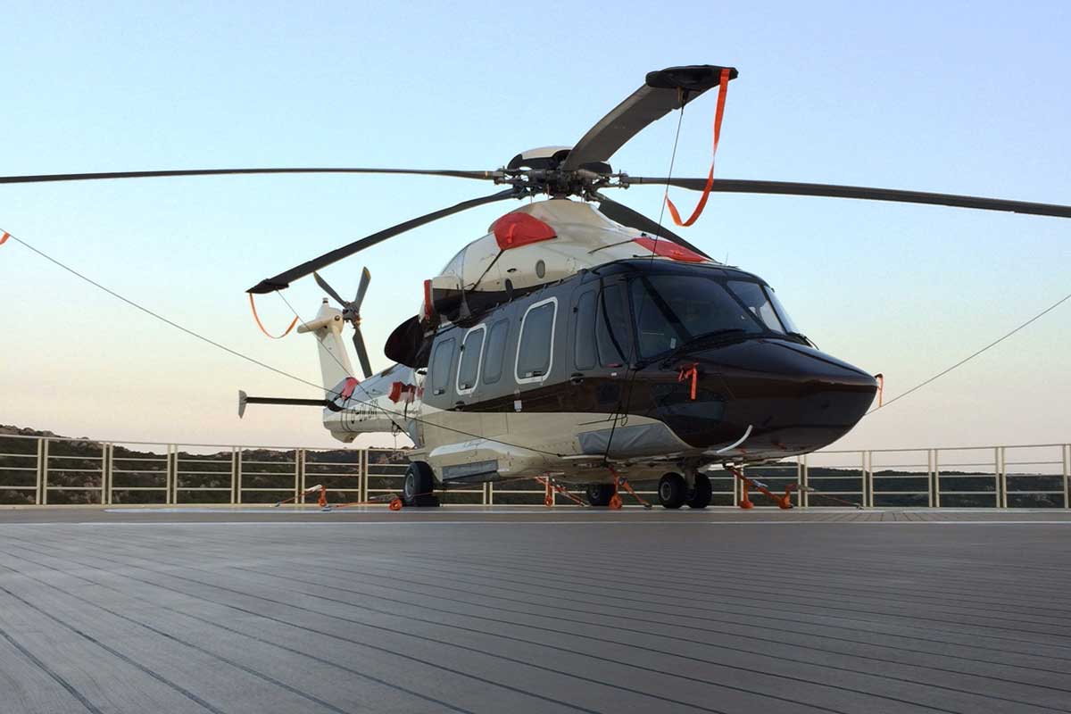 slide-show-airtime-helicopter0-image2_0