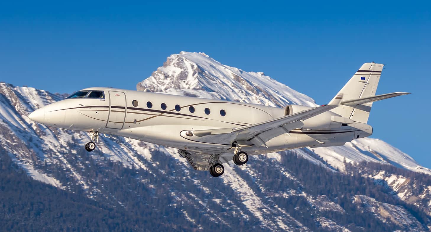 avion d'affaire en vol