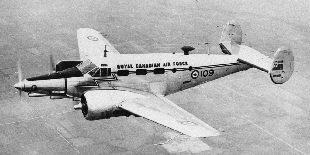 Scan-historique-Beech-18-banc-d’essai-dans-un-vol-d’essai-de-Downsview-PT6-1020x512-EN