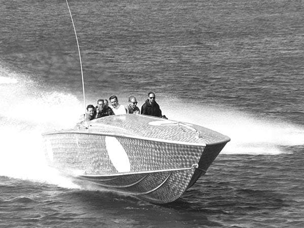 9a_st6_thunderbird_marine_application_001