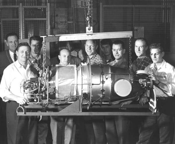 4-Premier-moteur-de-série-1