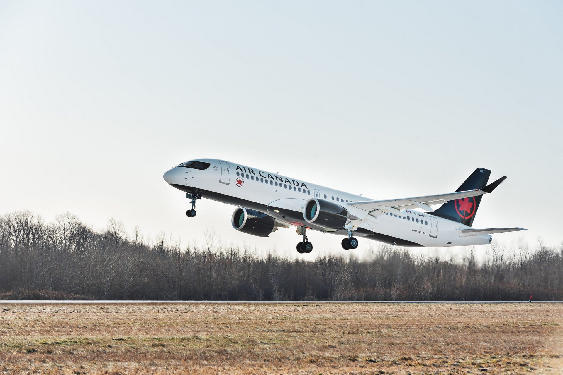 A220-AirCanada-Take-off