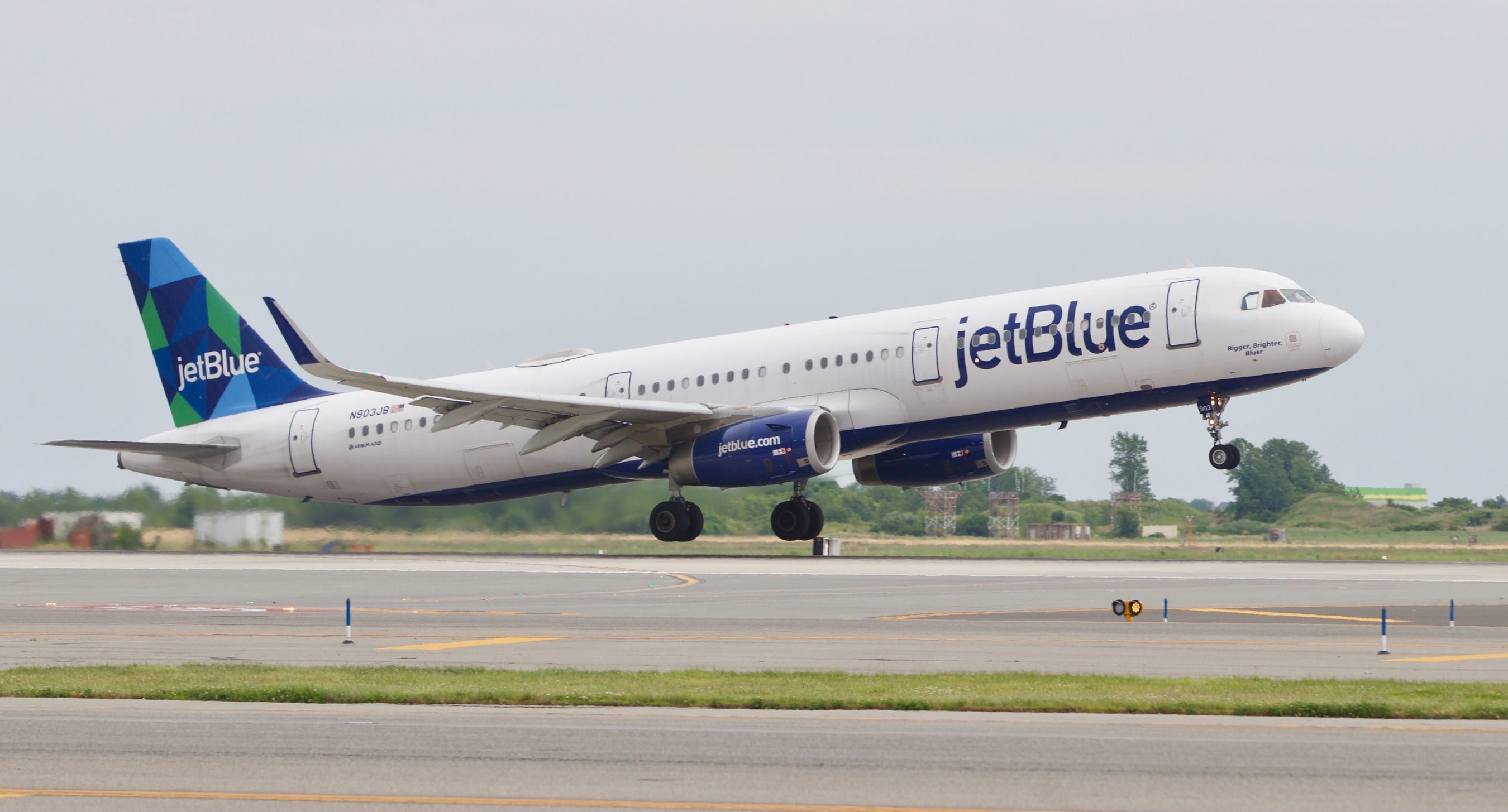 Pratt_Whitney_JetBlue