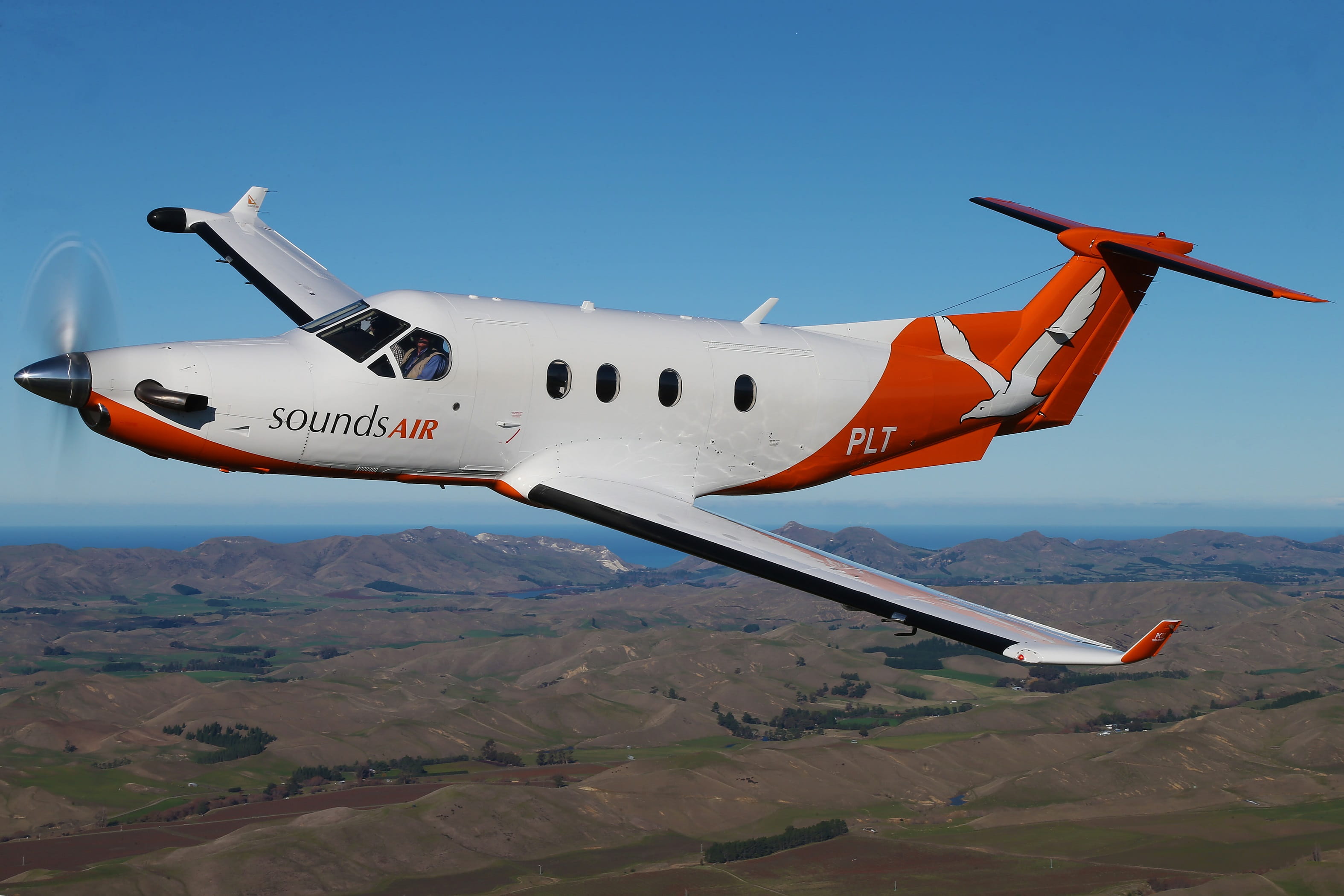 _PT6 SoundsAir AC3Q1045