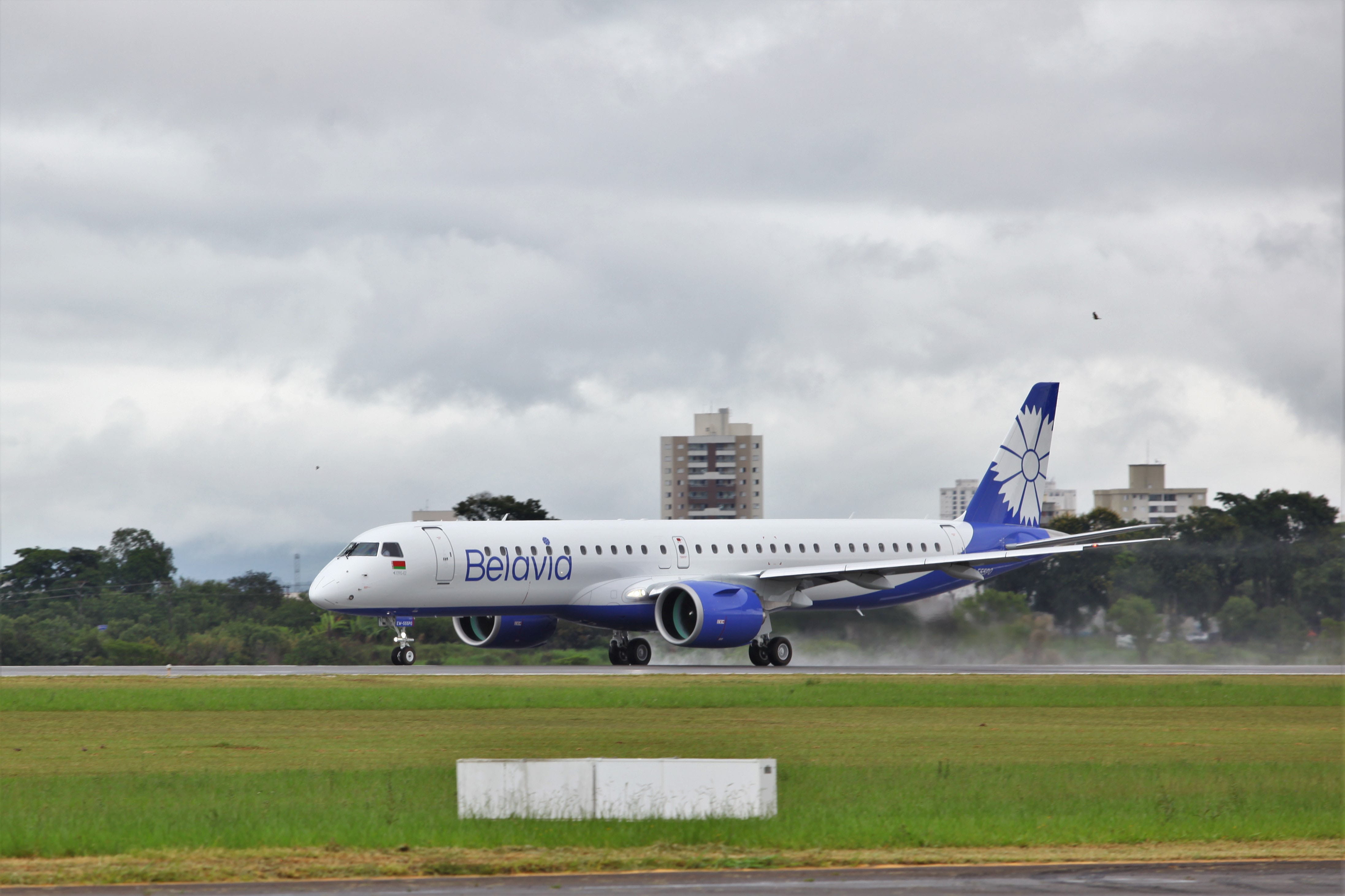 Pratt & Whitney and Belavia Belarusian Airlines celebrated delivery of the airline’s first Embraer E195-E2 aircraft, leased through AerCap and powered by Pratt & Whitney GTF™ engines and APS2600E auxiliary power unit (APU).