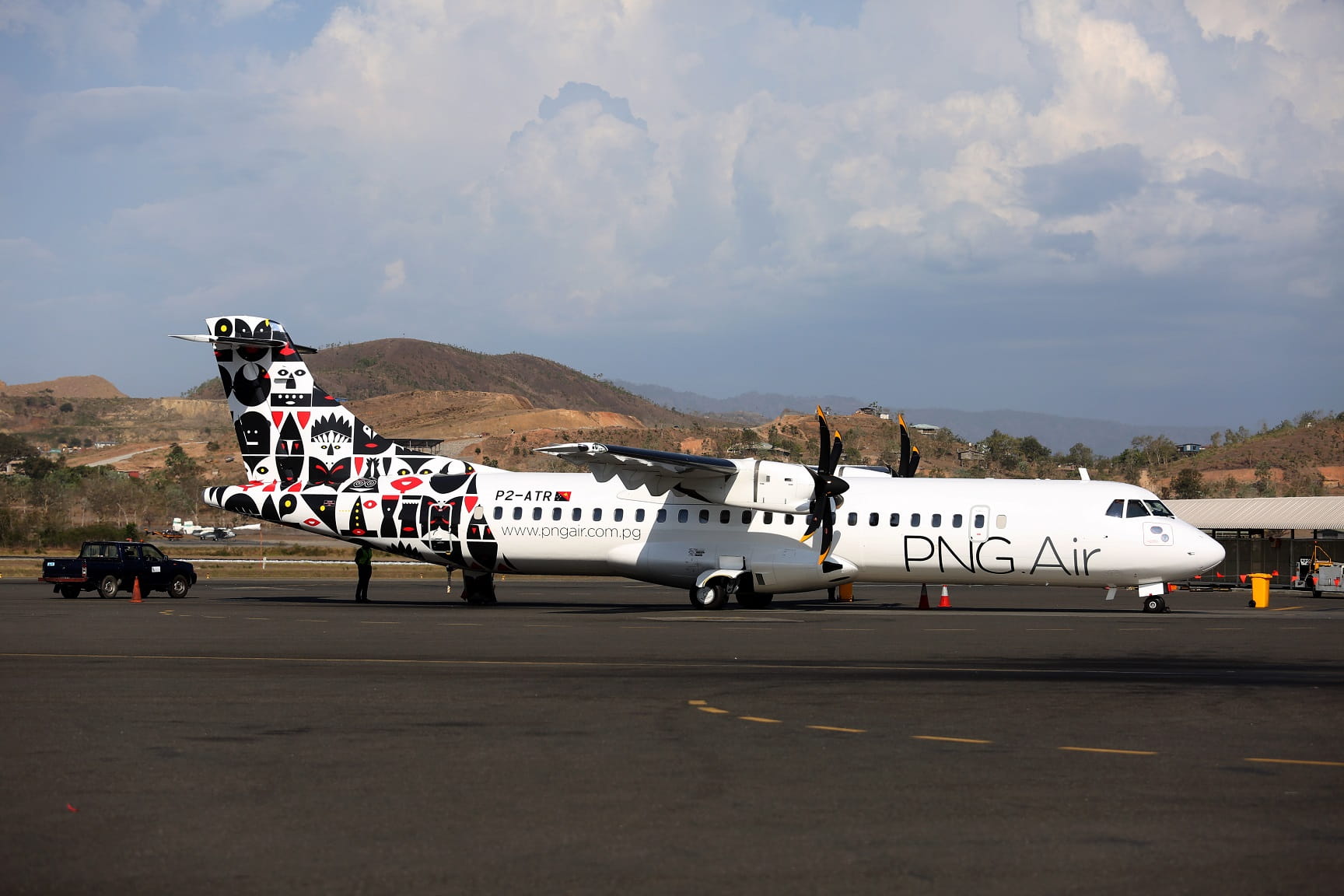 PNGAir ATR 72-600 at Port Moresby airport