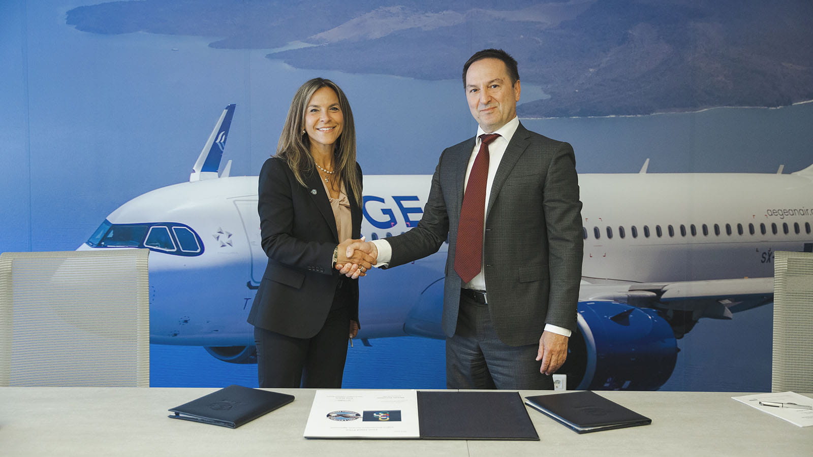 Pratt & Whitney and AEGEAN signature