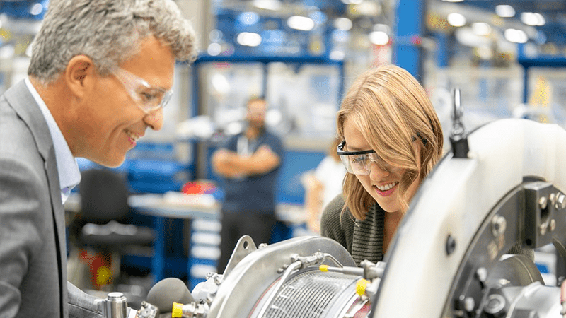 21PWCEngineServices-CategoryPage-Cards5-SalesExchanges-800x450