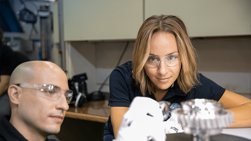 21PWCEngineServices-CategoryPage-Cards7-PartSales-800x450