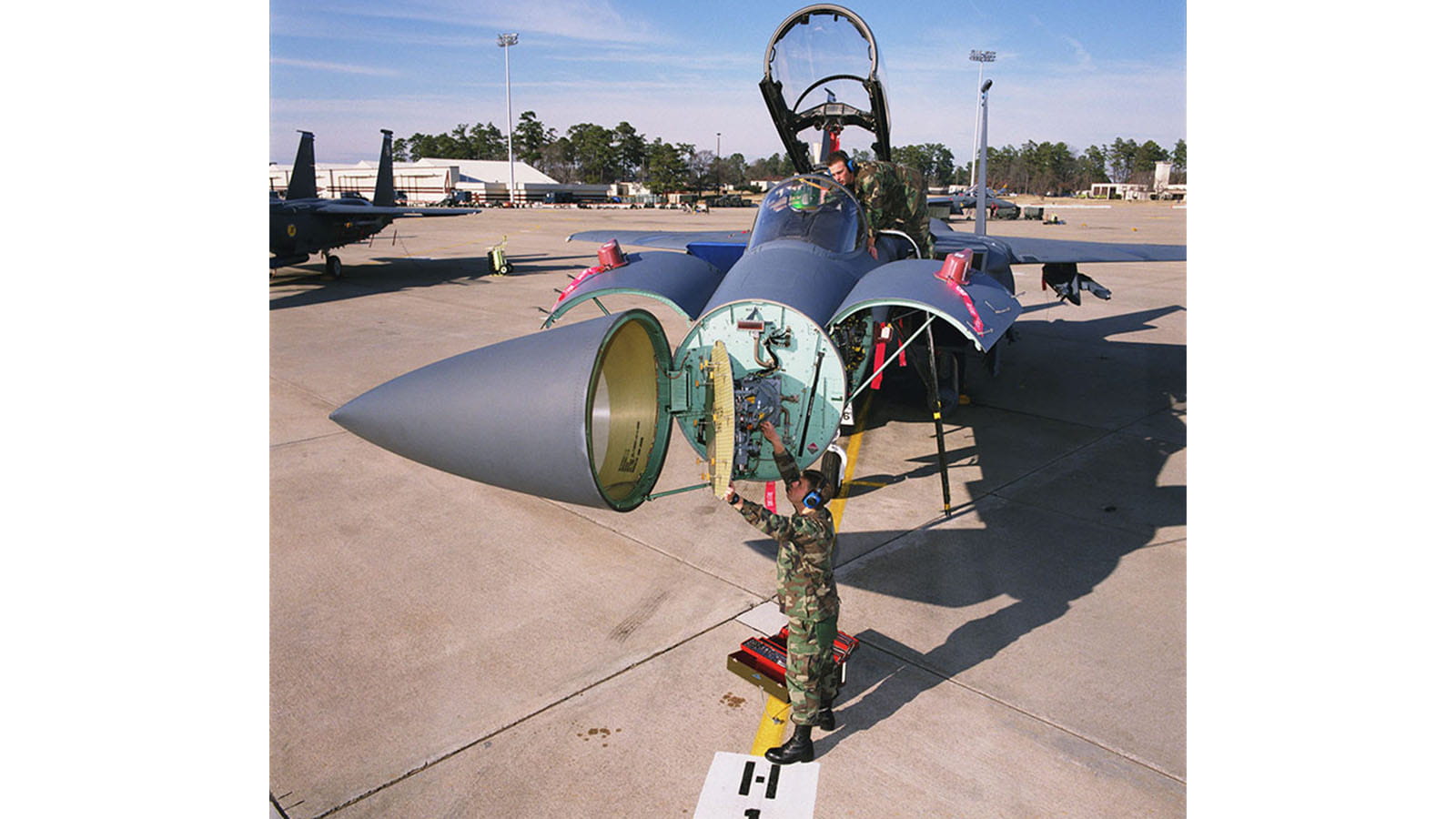 The APG-70 mechanically scanned array radar featured the first software programmable signal processor in the late 1970s.