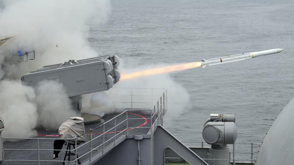 An ESSM missile is launched from the aircraft carrier USS Carl Vinson. (Photo: U.S. Navy)