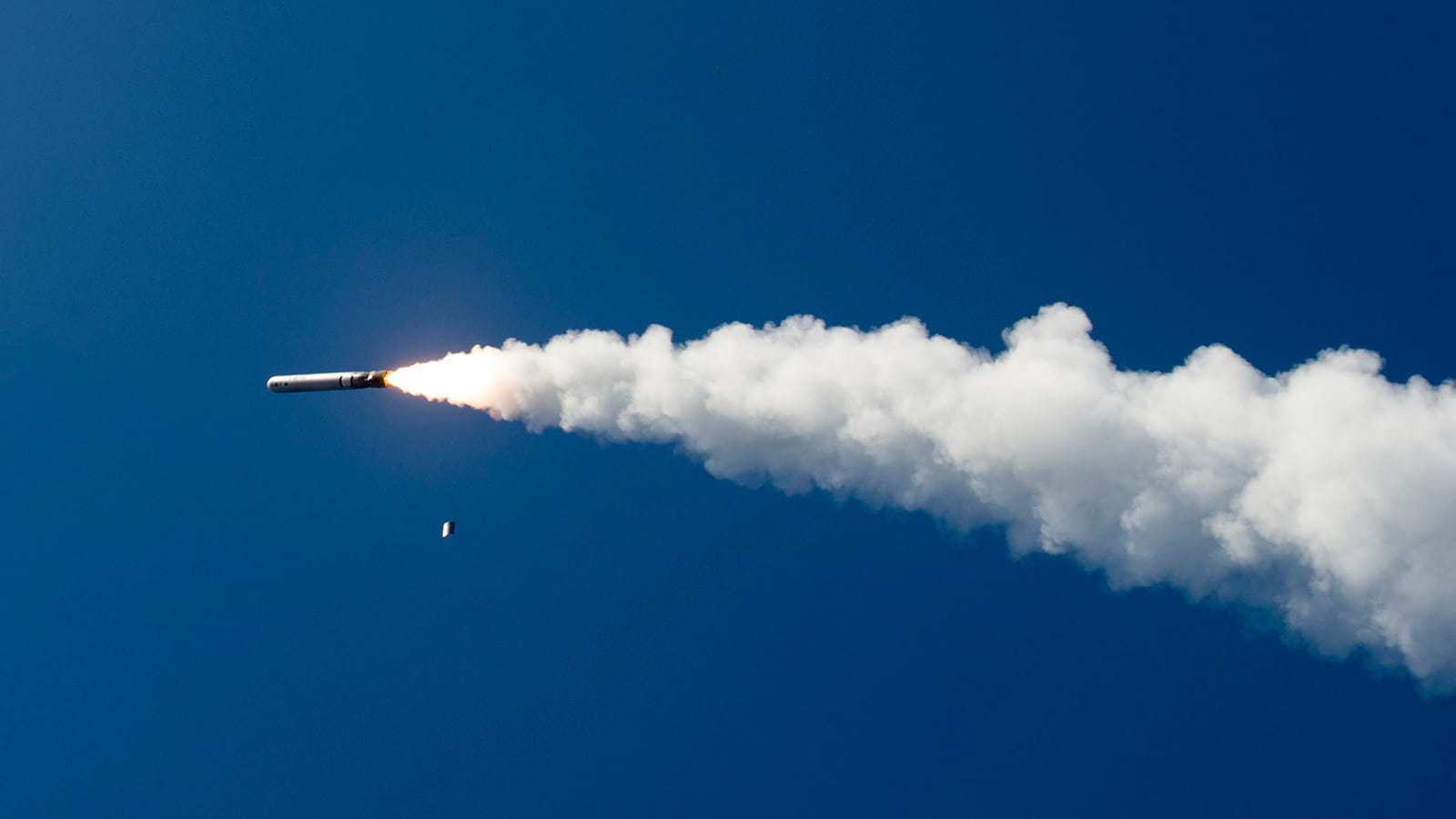 Tomahawk in flight - clear blue sky