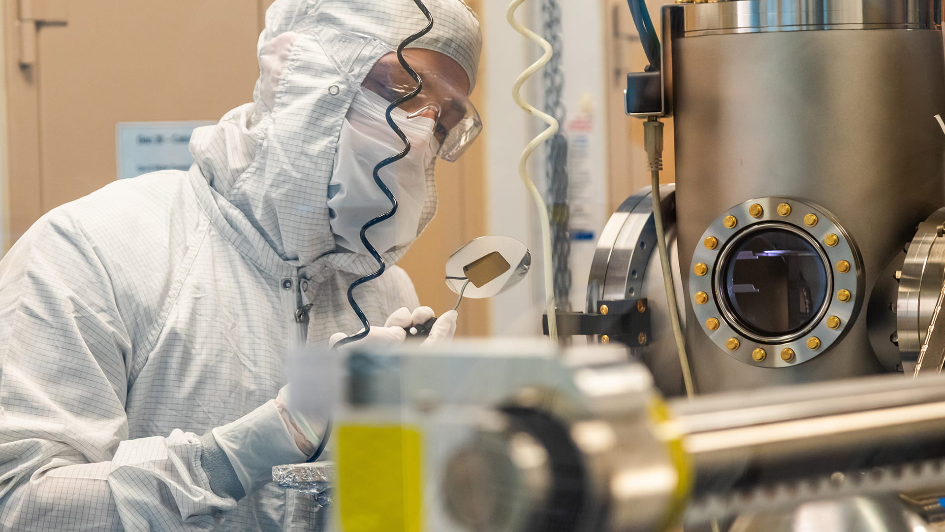 semiconductor substrate on wafer examination